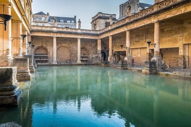 Bath e Stonehenge: tour guidato di un giorno intero