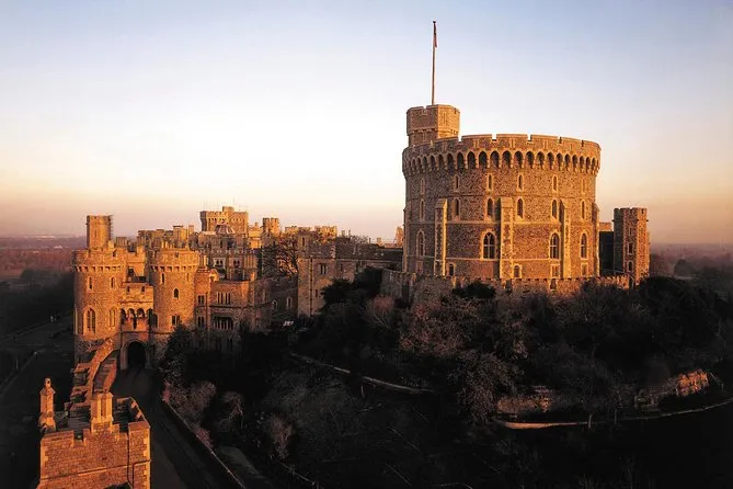 Schloss Windsor, Stonehenge und Bath